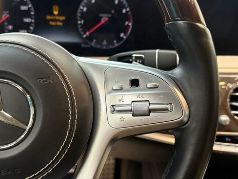Used 2019 Mercedes-Benz S 560 Sedan image 27