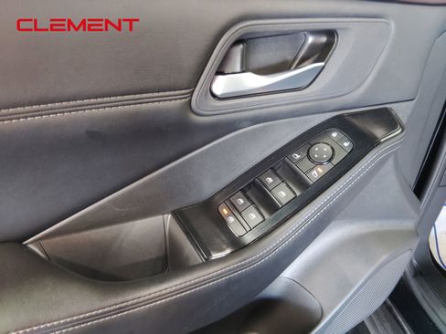 Used 2023 Nissan Rogue SV w/ SV Premium Package image 27