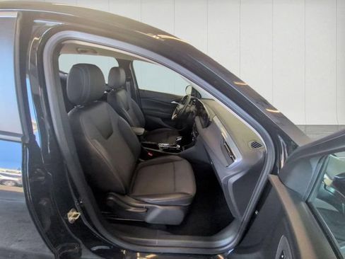 Used 2025 Buick Encore GX Preferred FWD image 30