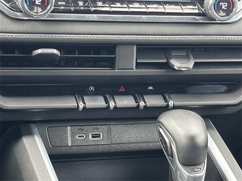 Used 2023 Chevrolet Colorado LT w/ LT Convenience Package image 16