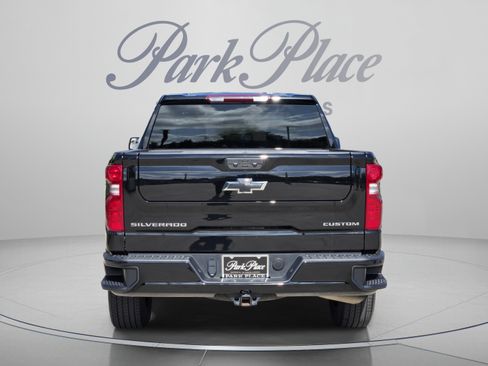 Used 2025 Chevrolet Silverado 1500 Custom RWD image 4