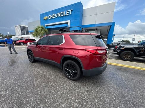 Used 2019 Chevrolet Traverse LT FWD image 3