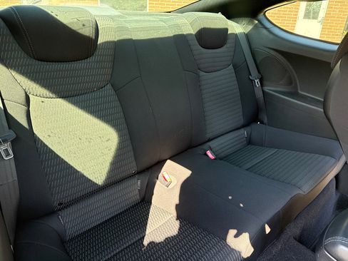 Used 2013 Hyundai Genesis 2.0T RWD image 16