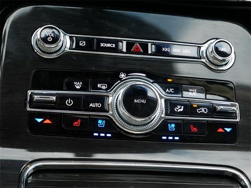 Used 2023 Lincoln Nautilus Reserve w/ Equipment Group 202A image 22