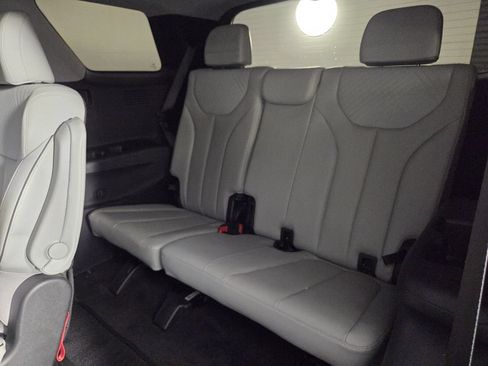 Used 2023 Hyundai Palisade SEL FWD image 43
