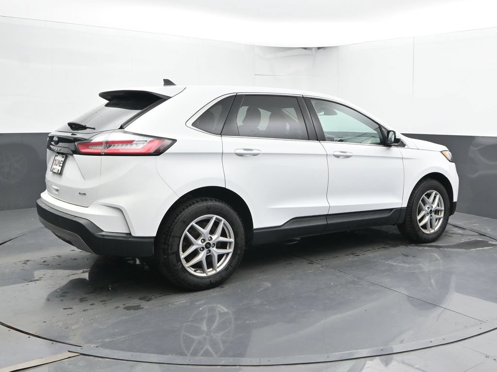 Used 2024 Ford Edge SEL AWD/4WD image 2