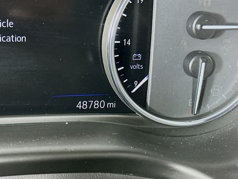 Used 2024 Buick Enclave Premium image 19