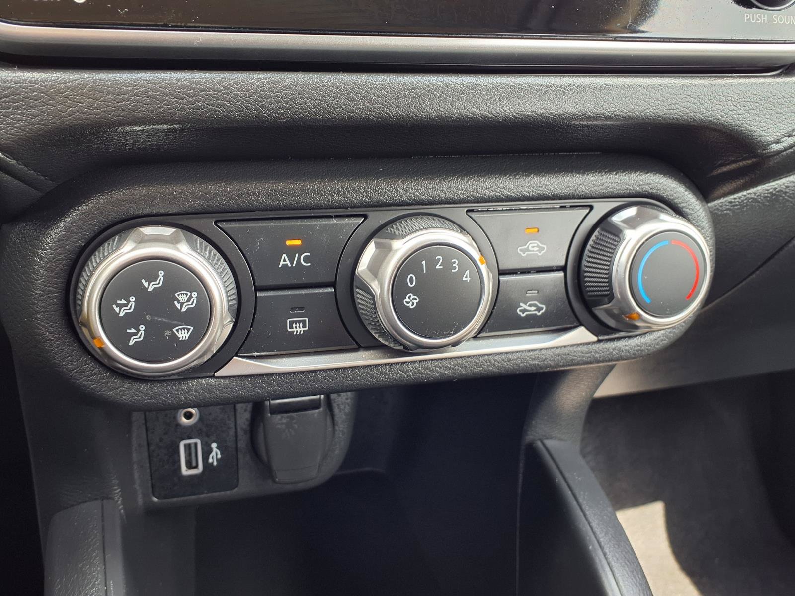 Used 2024 Nissan Versa S FWD image 7