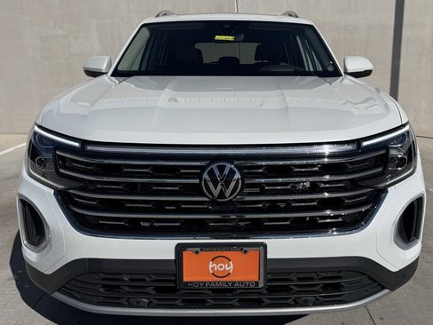 Certified 2025 Volkswagen Atlas SEL image 2