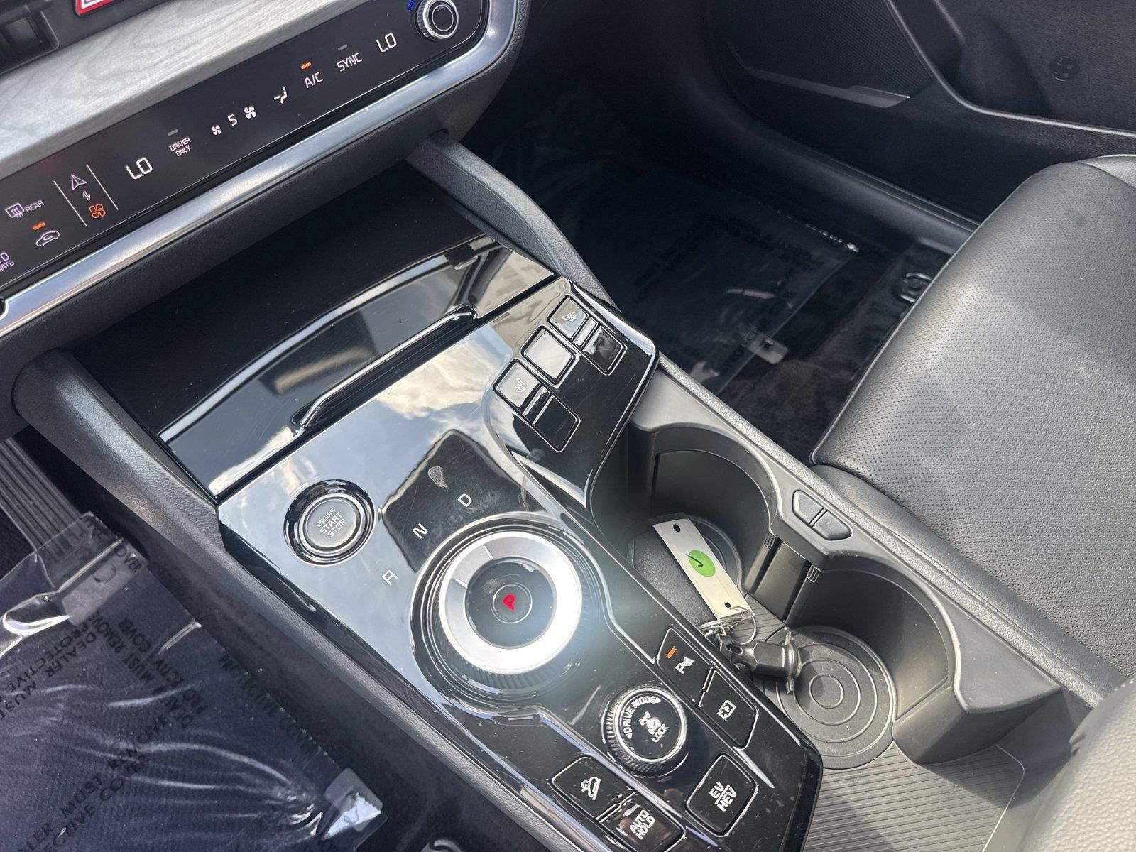 Used 2024 Kia Sportage X-Line AWD/4WD image 11