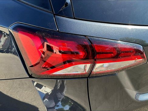 Used 2022 Chevrolet Equinox LT image 26