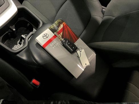 Used 2024 Toyota RAV4 LE image 36