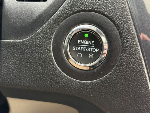 Used 2019 Ford Explorer Limited w/ Ford Safe & Smart Package image 23