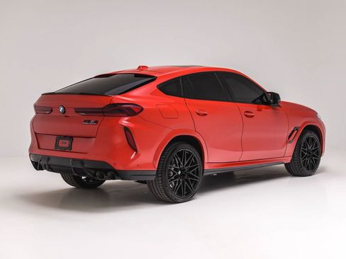 Used 2025 BMW X6 M Competition w/ Executive Package image 3