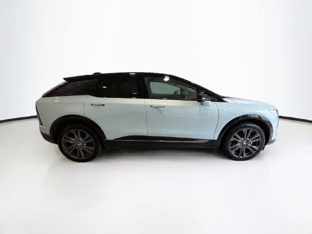 Certified 2025 Cadillac Optiq Sport 2 AWD/4WD image 7