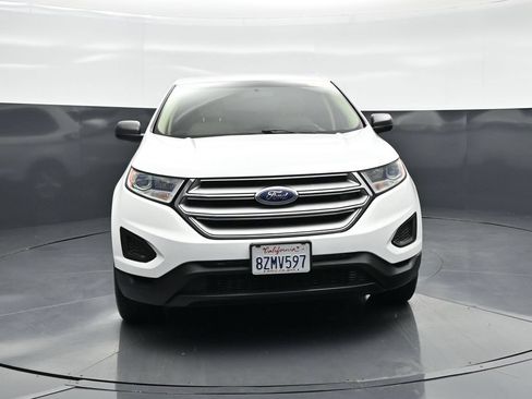 Used 2017 Ford Edge SE FWD image 48