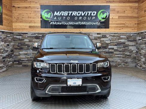 Used 2021 Jeep Grand Cherokee Limited AWD/4WD image 2