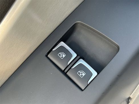 Used 2017 Chevrolet Corvette Stingray Coupe w/ Battery Protection Package image 15