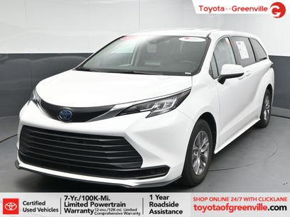 Certified 2023 Toyota Sienna LE