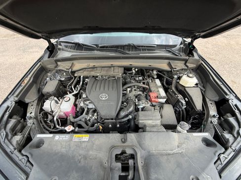 Used 2025 Toyota Grand Highlander AWD image 20