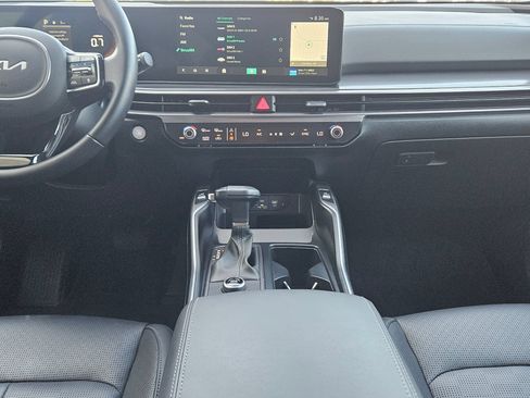 Used 2025 Kia Sorento S FWD image 10