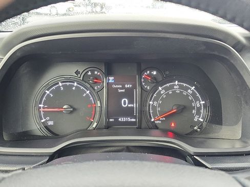 Certified 2024 Toyota 4Runner SR5 image 27