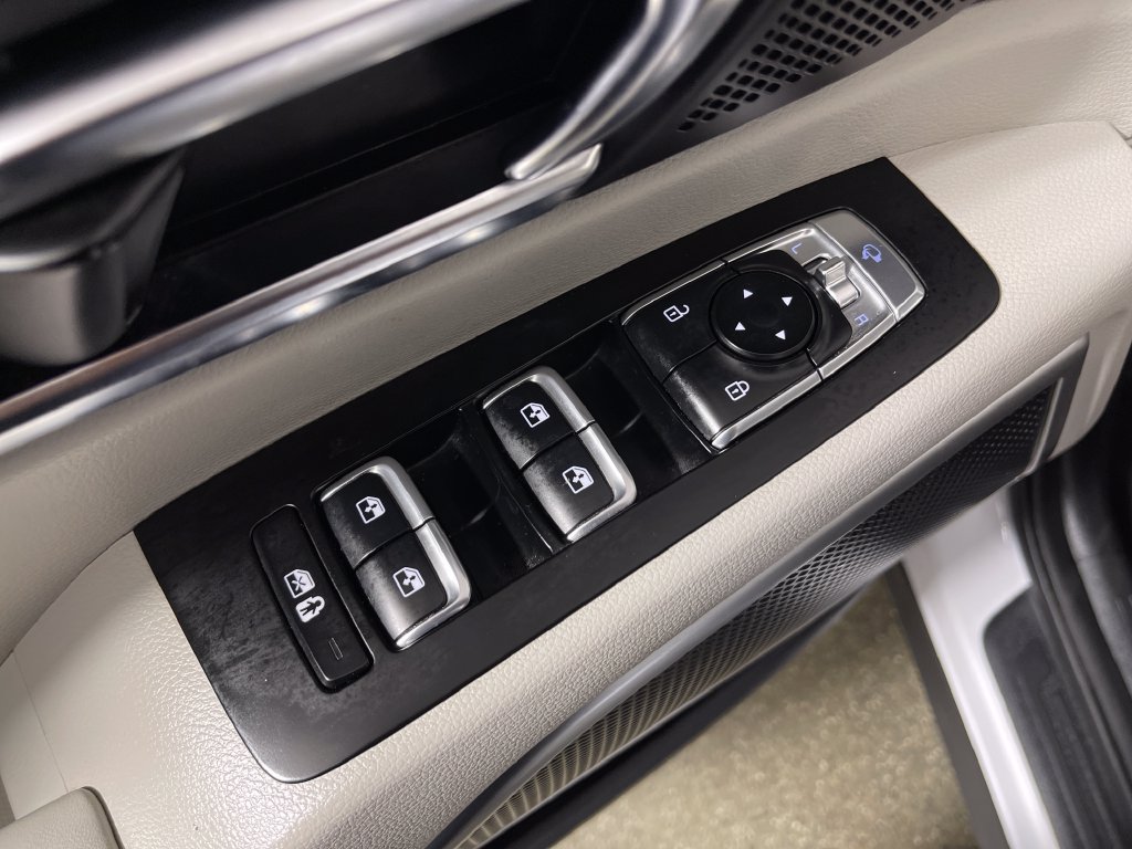 Used 2021 Kia Telluride EX w/ EX Premium Package FWD image 18