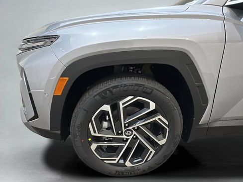 New 2026 Hyundai Tucson Limited AWD/4WD image 3