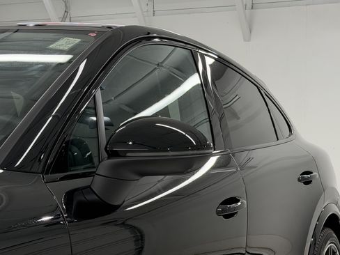 Certified 2026 Porsche Cayenne Coupe AWD/4WD image 19