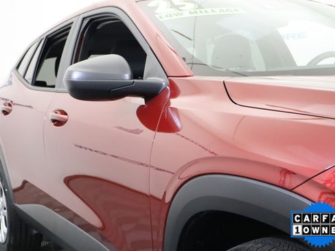 Certified 2025 Chevrolet Trax LS image 3