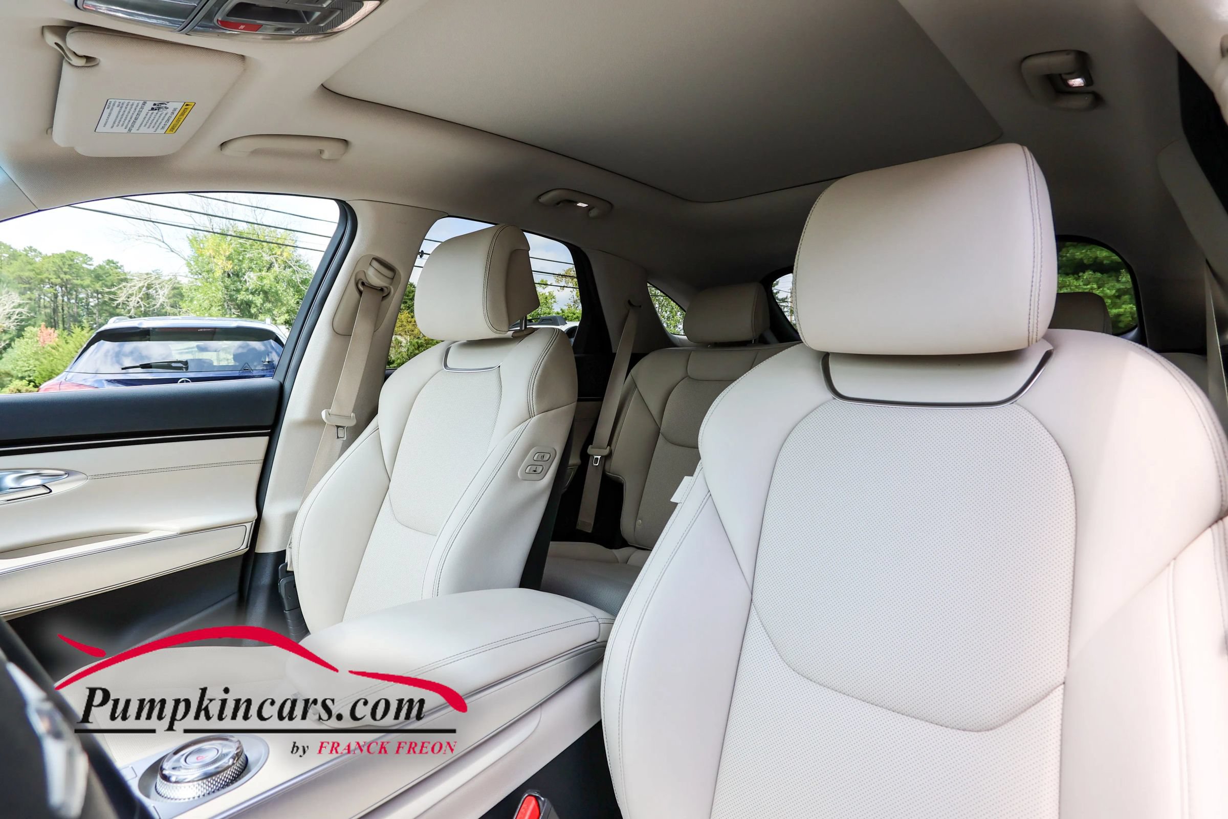 Used 2023 Genesis GV70 2.5T w/ Select Package AWD/4WD image 18