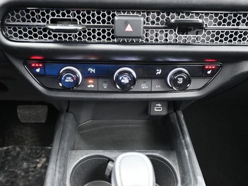 Certified 2024 Honda HR-V Sport image 42