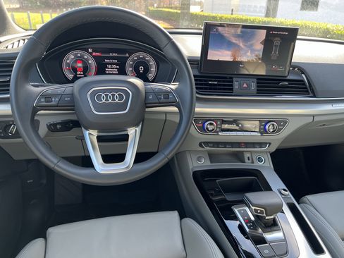 Certified 2024 Audi Q5 2.0T Premium w/ Summer of Audi Package image 30