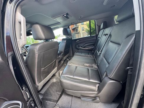 Used 2018 Chevrolet Suburban LT AWD/4WD image 9