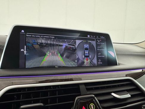 Used 2022 BMW 750i xDrive w/ Executive Package image 23