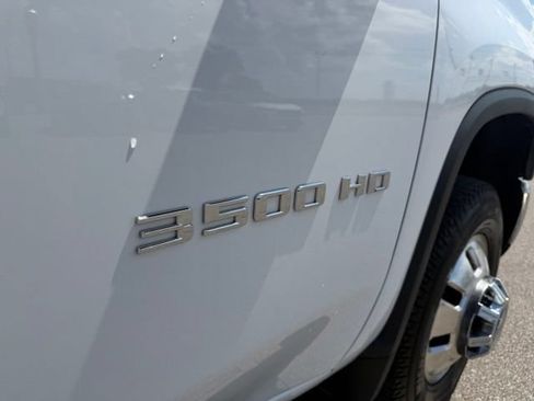 Used 2025 Chevrolet Silverado 3500 W/T AWD/4WD image 11