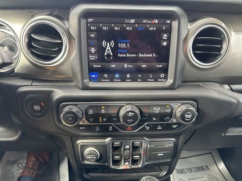 Used 2021 Jeep Wrangler Unlimited Sahara w/ Uconnect 4C Nav & Sound Group AWD/4WD image 21
