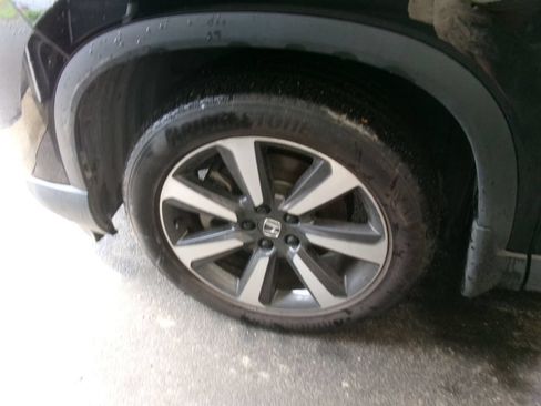 Used 2023 Honda Pilot Elite image 3