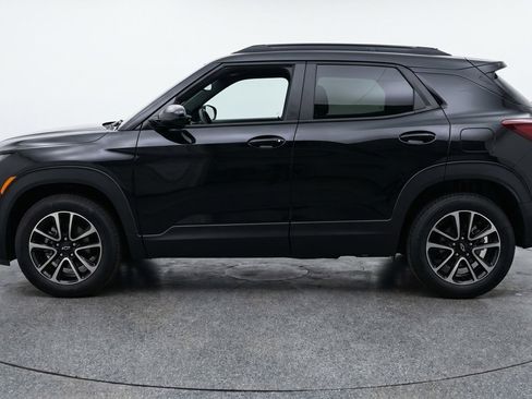 Used 2025 Chevrolet TrailBlazer LT FWD image 5