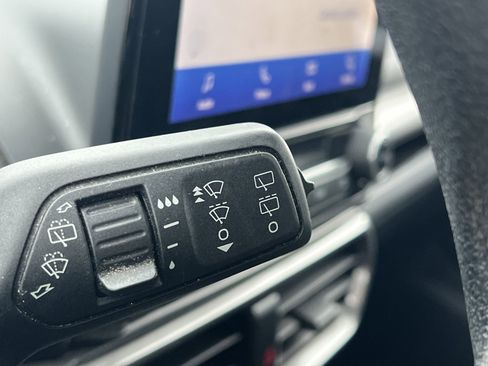 Used 2021 Ford EcoSport SE image 12