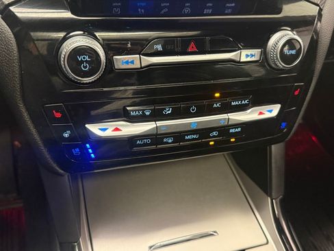 Used 2023 Ford Explorer ST w/ Equipment Group 401A image 24