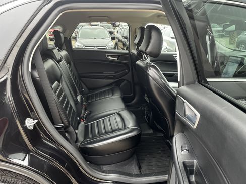 Used 2024 Ford Edge SEL w/ Convenience Package image 12