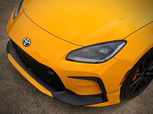 Used 2026 Toyota GR86 YUZU Limited w/ GR Aero Kit image 22