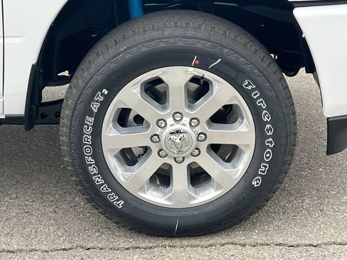 New 2026 RAM 2500 Big Horn AWD/4WD image 15