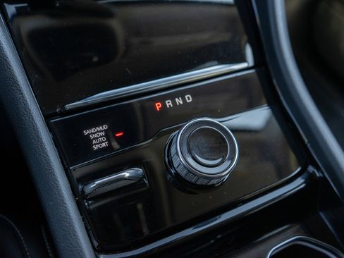 Used 2023 Jeep Grand Cherokee Limited w/ Trailer Tow Prep Group (B) AWD/4WD image 21