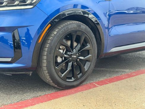 Certified 2022 Kia Sorento SX FWD image 9