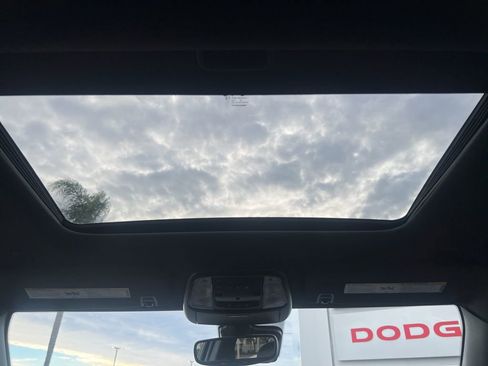 Used 2025 Dodge Durango GT image 53