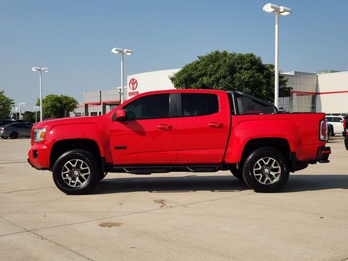 Used 2016 GMC Canyon SLE w/ All Terrain Package AWD/4WD image 4