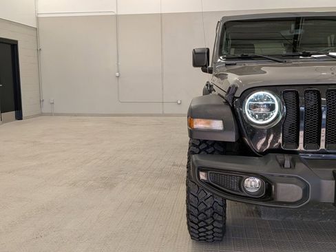 Used 2022 Jeep Wrangler Unlimited Sport image 12