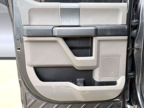 Used 2018 Ford F250 XLT w/ XLT Premium Package image 21